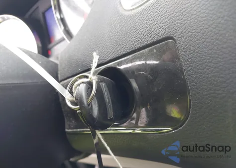 2011 Chrysler Town & Country Touring from USA, damaged, VIN 2A4RR5DG2BR607408